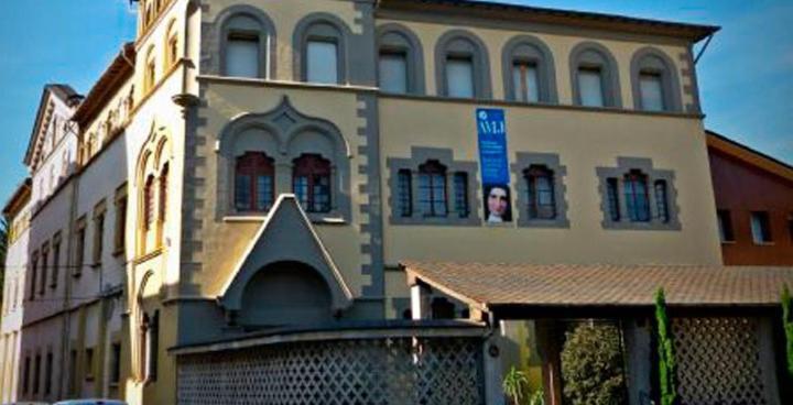 Residencia Sagrada Familia Hotel La Seu d'Urgell Ngoại thất bức ảnh